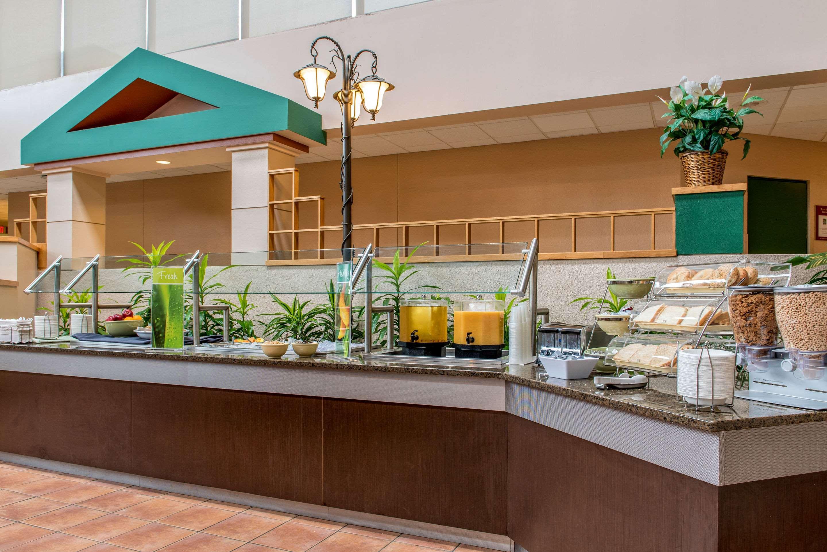 Quality Hotel Conference Center Cincinnati Blue Ash Εξωτερικό φωτογραφία
