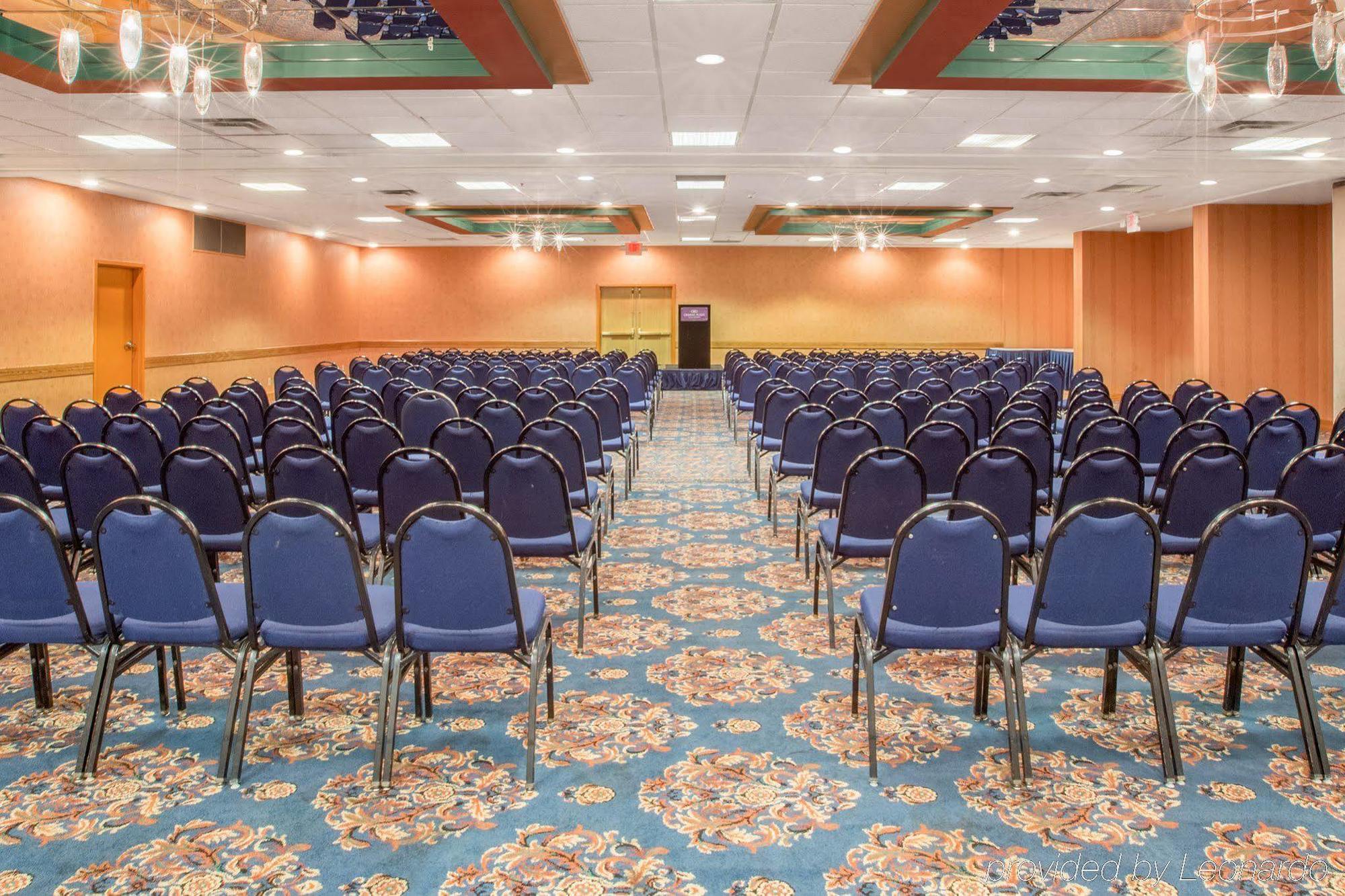 Quality Hotel Conference Center Cincinnati Blue Ash Εξωτερικό φωτογραφία
