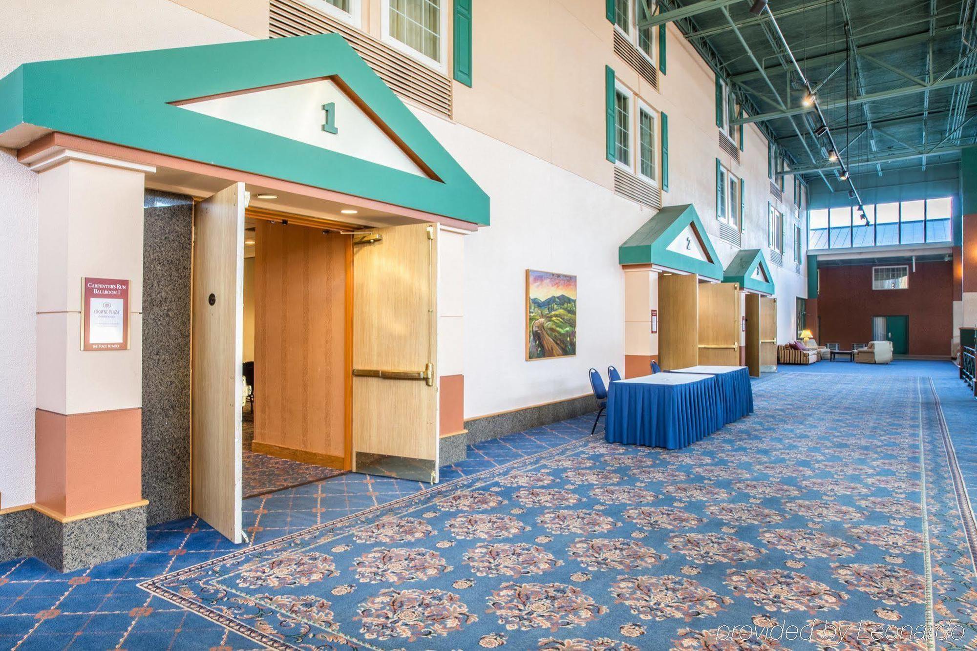 Quality Hotel Conference Center Cincinnati Blue Ash Εξωτερικό φωτογραφία