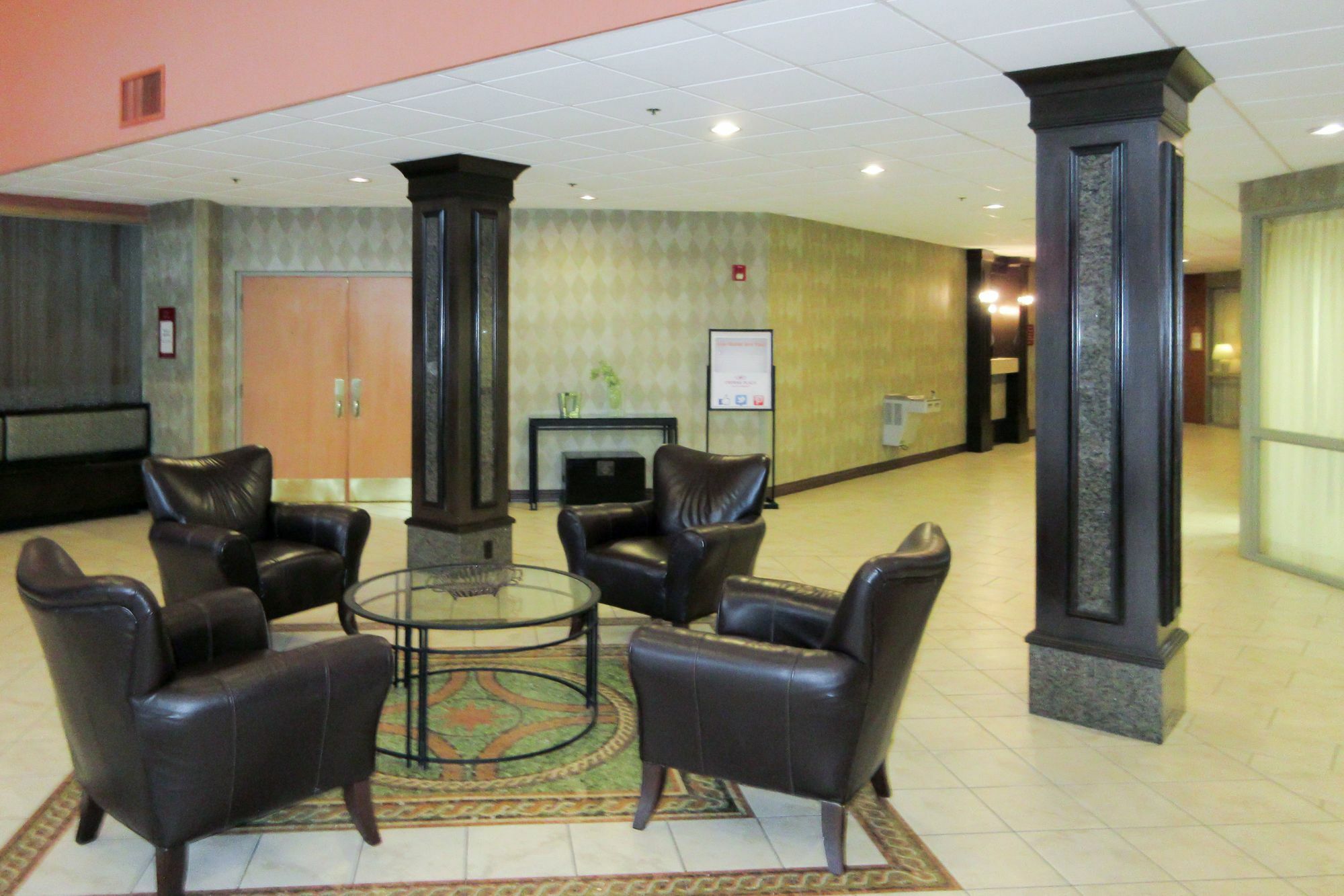Quality Hotel Conference Center Cincinnati Blue Ash Εξωτερικό φωτογραφία